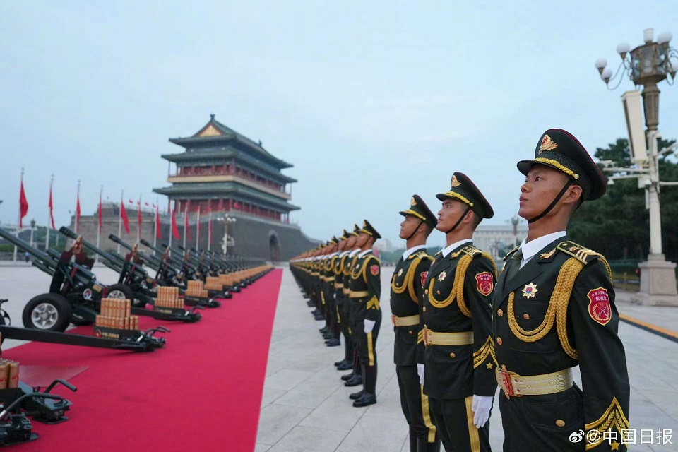 甘肅信合工程設(shè)計(jì)有限公司組織集體觀看閱兵儀式，威武之師激勵(lì)奮發(fā)之志